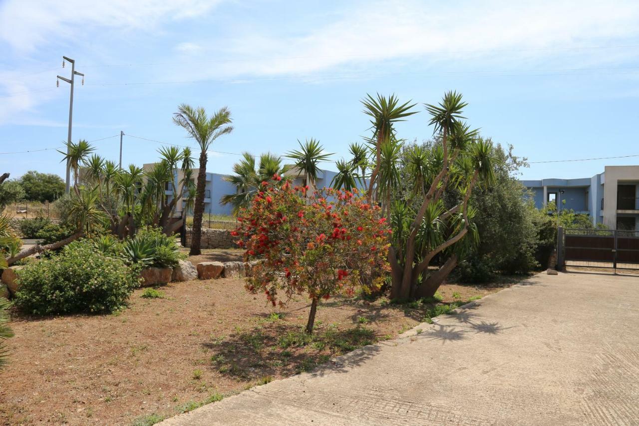 Ville Vendicari al mare Reitani Esterno foto