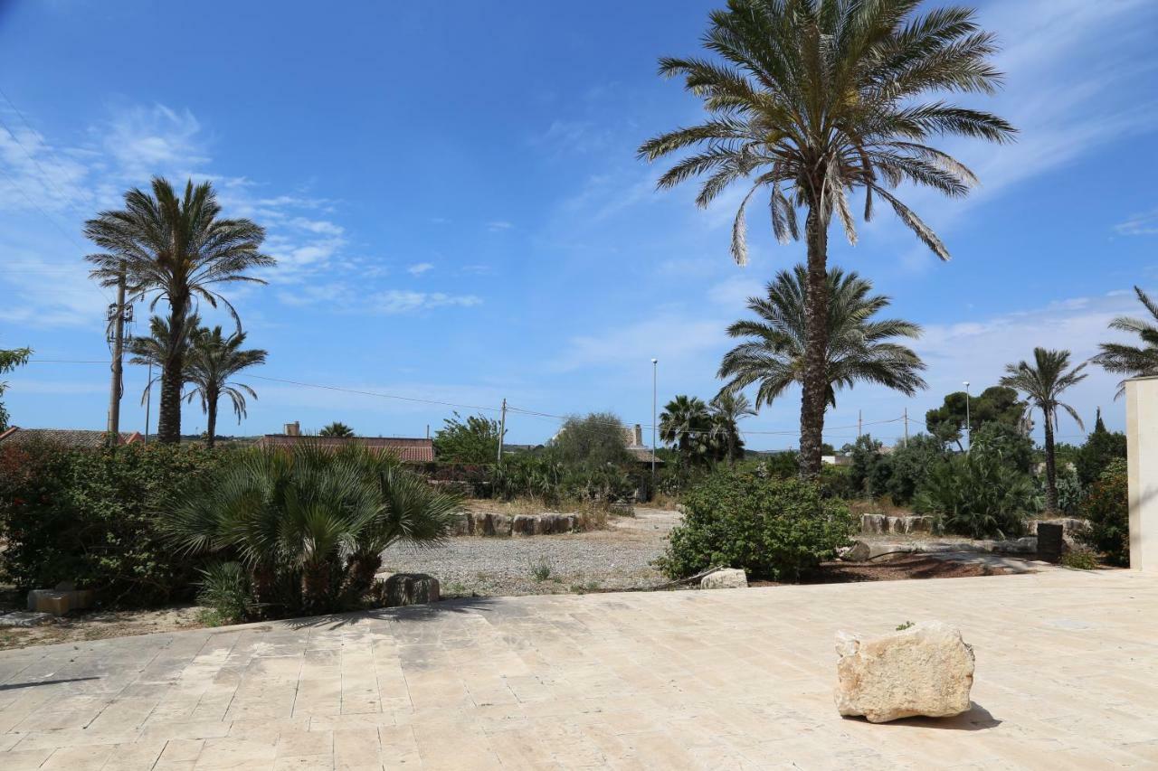 Ville Vendicari al mare Reitani Esterno foto